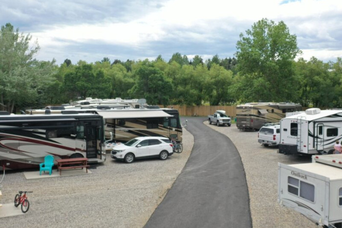 Bozeman Trail RV | Starry Night Lodging & RV Bozeman — Bozeman, MT