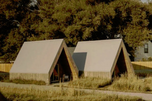 Unique & Affordable Tiny Cabins near Gardiner