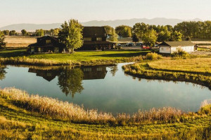 Gallatin River Lodge | Amazing Lodging & Dining