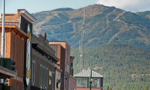 Ennis Montana Lodging